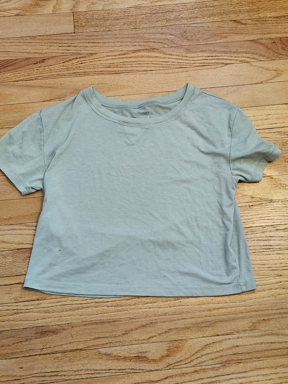 Women's Short-Sleeve Crop Tee in Light Sage Green